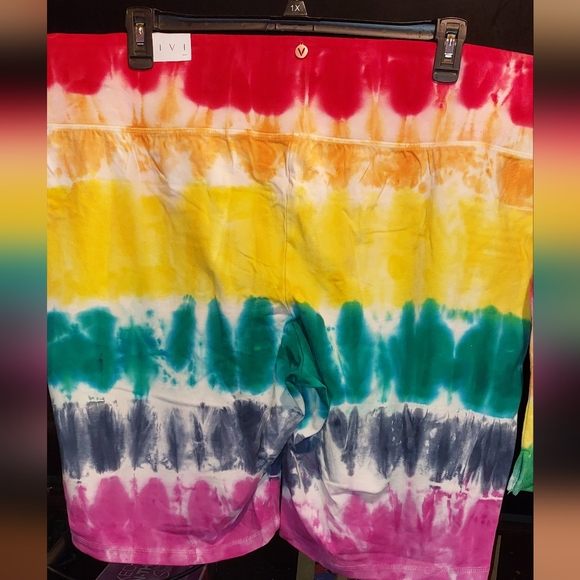 Lane Bryant Pride Collection - Picture 4 of 9